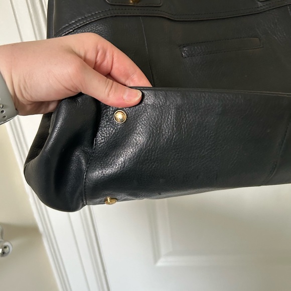 B . Makowsky Luxury Leather Women’s Purse, Shoulder Bag - Picture 12 of 14